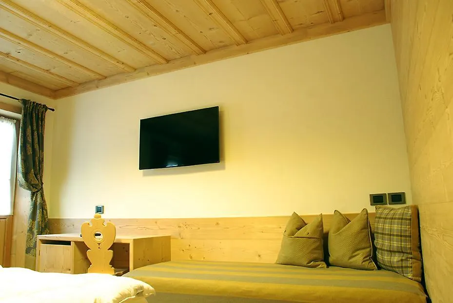 Jagerhaus Agriturismo Villa Cortina d'Ampezzo 0*,